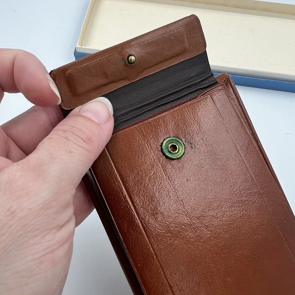 NEW! Vintage Cognac Brown Leather Wallet Mens Photo Pockets Bi-Fold Card Holder